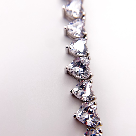 Silver Toned Heart Shaped Cubic Zirconia Tennis Necklace. 22 Inches. - Picture 13 of 13
